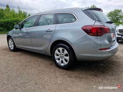 Srebrny Używany 2014 Opel Astra Kombi | 34 900 zł (Uczciwa cena)