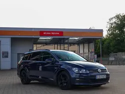 Granatowy Używany 2015 VW Golf VII Kombi | 29 900 zł (Dobra cena)
