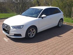 Używany 2018 Audi A3 Comfort | 76 000 zł (Uczciwa cena)