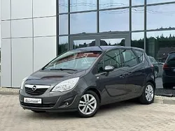 Szary Używany 2011 Opel Meriva Minivan | 23 499 zł (Uczciwa cena)