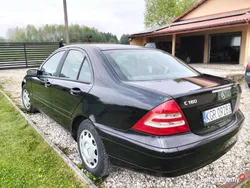 Czarny Używany 2000 Mercedes 180 Sedan/Limuzyna | 6500 zł