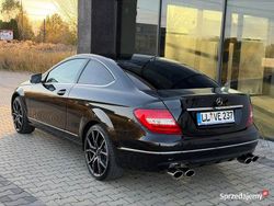Czarny Używany 2012 Mercedes C180 Coupe | 34 900 zł