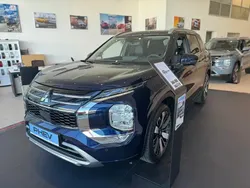 Szary Nowe 2025 Mitsubishi Outlander P-HEV SUV | 273 790 zł