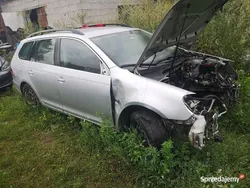 Srebrny Używany 2011 VW Golf VI Kombi | 5900 zł
