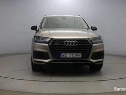 Złoty Używany 2017 Audi Q7 Ambiente SUV | 184 800 zł
