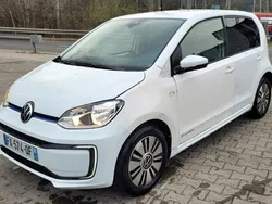 Biały Używany 2021 VW e-up! Hatchback | 31 999 zł