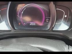 Czerwony Używany 2018 Renault Kadjar SUV | 50 000 zł (Uczciwa cena)