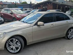 Złoty Używany 2009 Mercedes C180 Sedan/Limuzyna | 29 900 zł