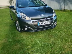 Grafitowy Używany 2016 Peugeot 208 GT-line Hatchback | 23 000 zł (Dobra cena)