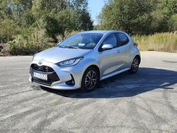 Srebrny Używany 2023 Toyota Yaris Comfort Hatchback | 66 600 zł (Dość drogi)