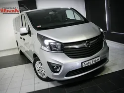 Srebrny Używany 2018 Opel Vivaro Van | 75 900 zł
