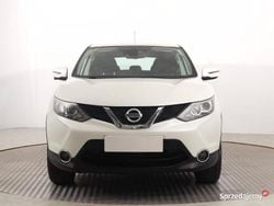 Biały Używany 2016 Nissan Qashqai SUV | 46 999 zł (Dobra cena)