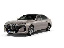 Oxid grey ii metallic metalizowany Używany 2025 BMW 740 Comfort Edition Sedan/Limuzyna | 439 900 zł