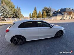 Biały Używany 2021 Mercedes A200 AMG line Hatchback | 139 900 zł
