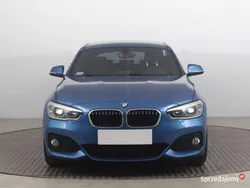 Niebieski Używany 2015 BMW 118 Hatchback | 62 999 zł (Dobra cena)