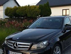 Czarny Używany 2012 Mercedes A180 Sedan/Limuzyna | 37 500 zł
