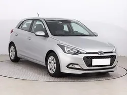 Srebrny Używany 2018 Hyundai i20 Hatchback | 33 999 zł (Uczciwa cena)