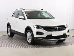 Biały Używany 2020 VW T-Roc SUV | 94 999 zł (Uczciwa cena)
