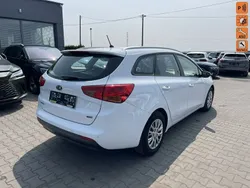 Biały (metalik) Używany 2018 Kia Ceed 2 Kombi | 24 900 zł