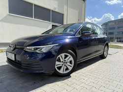 Niebieski ciemny (metalik) Używany 2021 VW Golf VIII Kombi | 57 990 zł (Uczciwa cena)