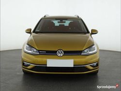 Złoty Używany 2018 VW Golf VII Kombi | 59 999 zł (Uczciwa cena)