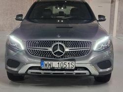 Szary Używany 2019 Mercedes GLC300 SUV | 99 000 zł