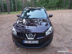 Bordowy Używany 2011 Nissan Qashqai SUV | 28 300 zł (Dość drogi)