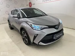 Srebrny Używany 2023 Toyota C-HR Style SUV | 119 900 zł (Dość drogi)