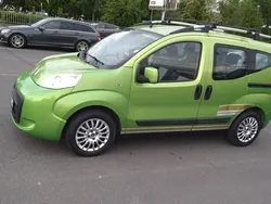 Zielony Używany 2008 Fiat Qubo Trekking Minivan | 9900 zł