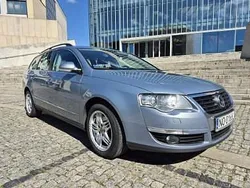 Szary Używany 2010 VW Passat Kombi | 21 900 zł (Dość drogi)