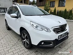 Biały Używany 2016 Peugeot 2008 SUV | 35 500 zł (Uczciwa cena)