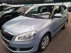 Niebieski Używany 2011 Skoda Fabia Kombi | 18 600 zł (Drogi)