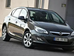 Szary (metalik, perła) Używany 2012 Opel Astra Hatchback | 23 900 zł (Dobra cena)