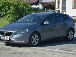 Szary Używany 2016 Volvo V40 Kombi | 37 900 zł (Dobra cena)