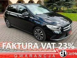 Czarny Używany 2020 Mercedes B180 Minivan | 78 000 zł (Uczciwa cena)