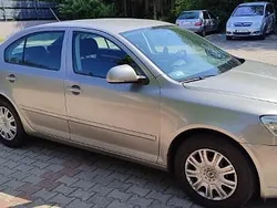 Beżowy Używany 2010 Skoda Octavia Sedan/Limuzyna | 27 000 zł