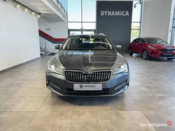 Grafitowy Używany 2021 Skoda Superb Ambition Kombi | 84 900 zł (Uczciwa cena)