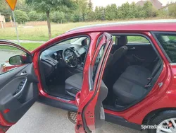 Czerwony Używany 2012 Ford Focus Kombi | 20 900 zł (Dobra cena)