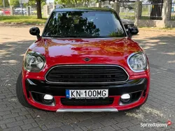 Czerwony Używany 2018 Mini Cooper Countryman SUV | 64 900 zł (Dobra cena)