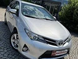 Inny kolor Używany 2013 Toyota Auris Sedan/Limuzyna | 33 900 zł (Drogi)