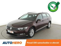 Czerwony Używany 2017 VW Passat Kombi | 70 500 zł (Uczciwa cena)