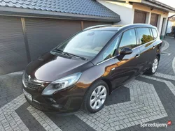 Brązowy Używany 2012 Opel Zafira Innovation Minivan | 37 900 zł (Uczciwa cena)
