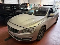 Inny kolor Używany 2016 Volvo V60 Kombi | 43 500 zł (Uczciwa cena)