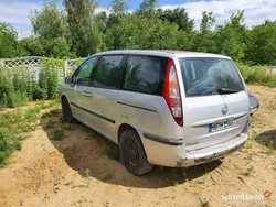 Srebrny Używany 2006 Fiat Ulysse Minivan | 2770 zł