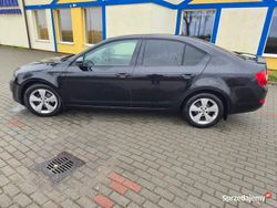 Czarny Używany 2013 Skoda Octavia Hatchback | 29 990 zł (Dość drogi)