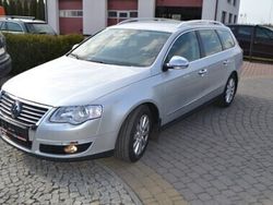 Srebrny Używany 2010 VW Passat Kombi | 19 900 zł (Dość drogi)