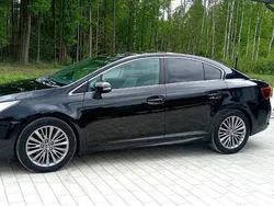 Czarny Używany 2015 Toyota Avensis Sedan/Limuzyna | 44 900 zł (Dość drogi)