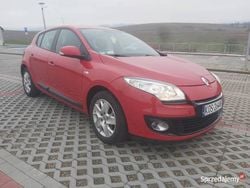 Czerwony Używany 2012 Renault Mégane III Hatchback | 19 900 zł (Dobra cena)