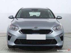 Szary Używany 2021 Kia Ceed Kombi | 51 999 zł (Uczciwa cena)