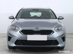 Szary Używany 2021 Kia Ceed Kombi | 52 999 zł (Uczciwa cena)